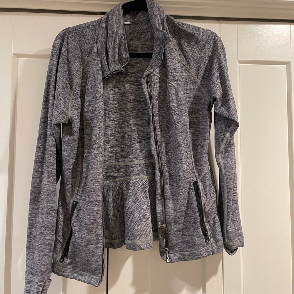 Lululemon define zip up